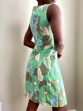 Load image into Gallery viewer, Boden Green Seersucker Floral Mini Cotton Dress
