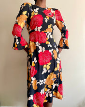 Load image into Gallery viewer, Floral Red Bell-Sleeve Dress
