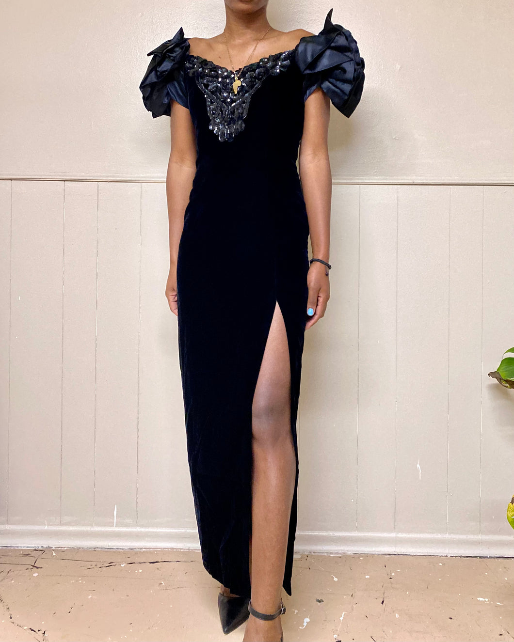 Vintage Embellished Thigh Slit Black Cocktail Gown Dress(M)