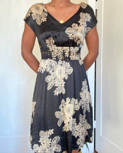 Load image into Gallery viewer, Vintage Silk Gold And Black Dress
