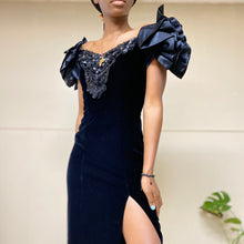 Load image into Gallery viewer, Vintage Embellished Thigh Slit Black Cocktail Gown Dress(M)
